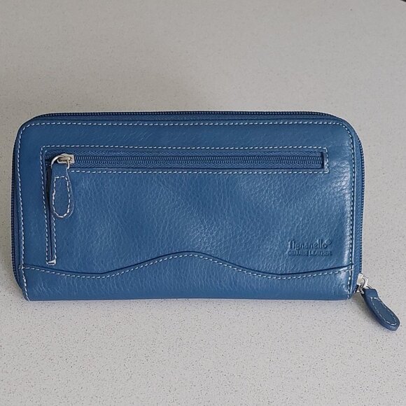New Tignanello Genuine Blue Leather Zip-around Wallet - Picture 1 of 16